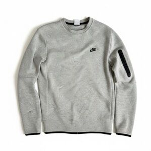 Nike Men's Light Gray Crewneck Sweater